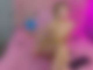 Akilla-Queen's Live Sex Cam Show