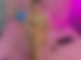 Akilla-Queen's Live Sex Cam Show