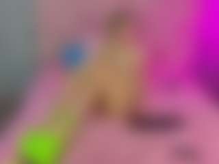 Akilla-Queen's Live Sex Cam Show