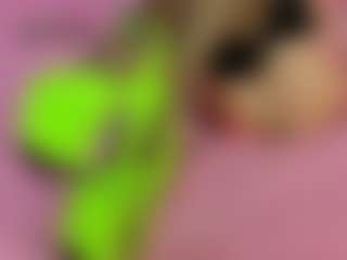 Akilla-Queen's Live Sex Cam Show