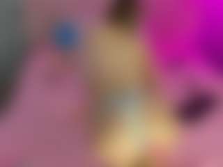 Akilla-Queen's Live Sex Cam Show