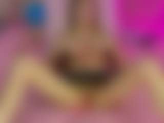 Akilla-Queen's Live Sex Cam Show
