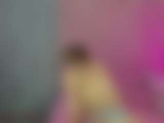 Live cam show with Akilla-Queen - Shaved on camwithhim.com