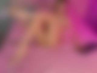 Akilla-Queen's Live Sex Cam Show