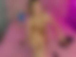 Akilla-Queen's Live Sex Cam Show