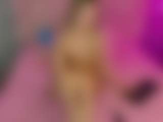 Akilla-Queen's Live Sex Cam Show