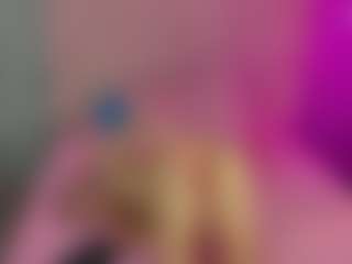 Akilla-Queen's Live Sex Cam Show