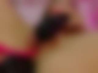 Akilla-Queen's Live Sex Cam Show
