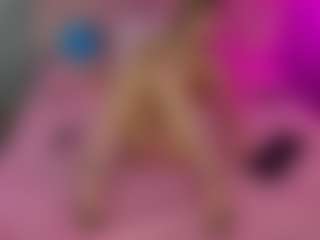 Akilla-Queen's Live Sex Cam Show