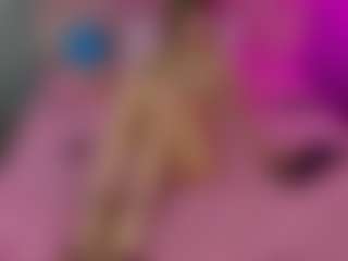 Akilla-Queen's Live Sex Cam Show