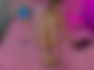 Akilla-Queen's Live Sex Cam Show