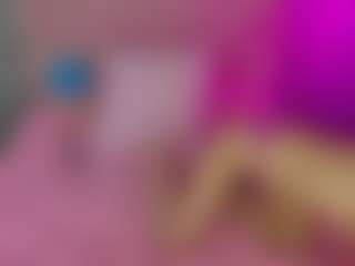 Akilla-Queen's Live Sex Cam Show