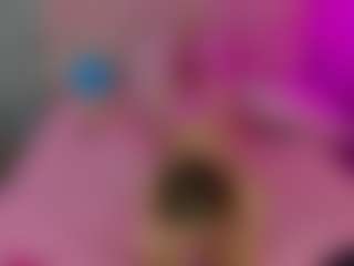 Akilla-Queen's Live Sex Cam Show