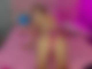 Akilla-Queen's Live Sex Cam Show