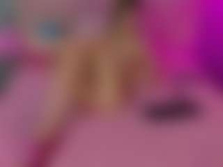 Akilla-Queen's Live Sex Cam Show