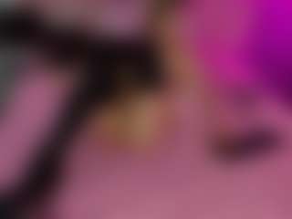 Akilla-Queen's Live Sex Cam Show