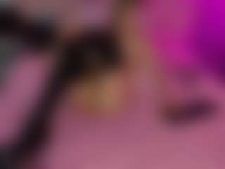 Akilla-Queen's Live Sex Cam Show