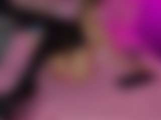 Akilla-Queen's Live Sex Cam Show