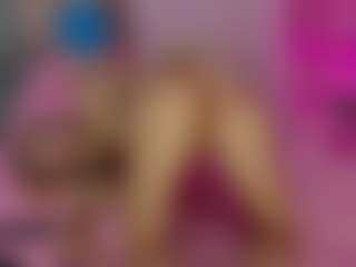 Akilla-Queen's Live Sex Cam Show