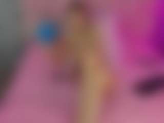 Akilla-Queen's Live Sex Cam Show