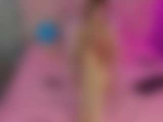 Akilla-Queen's Live Sex Cam Show