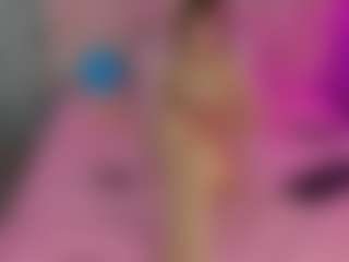 Akilla-Queen's Live Sex Cam Show