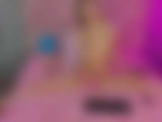 Akilla-Queen's Live Sex Cam Show