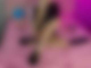 Akilla-Queen's Live Sex Cam Show