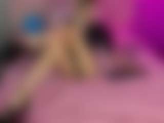 Akilla-Queen's Live Sex Cam Show
