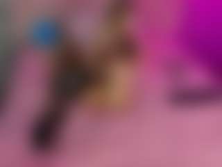 Akilla-Queen's Live Sex Cam Show
