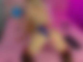 Akilla-Queen's Live Sex Cam Show