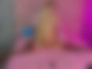 Akilla-Queen's Live Sex Cam Show