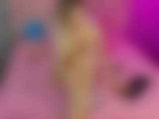 Akilla-Queen's Live Sex Cam Show