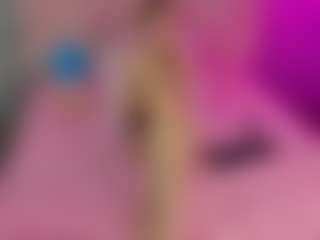 Akilla-Queen's Live Sex Cam Show