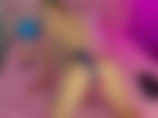 Akilla-Queen's Live Sex Cam Show