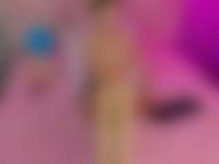 Akilla-Queen's Live Sex Cam Show