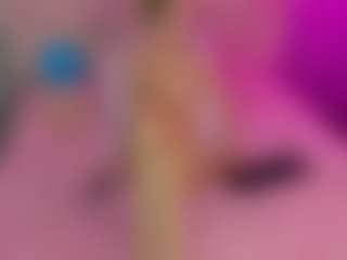 Akilla-Queen's Live Sex Cam Show
