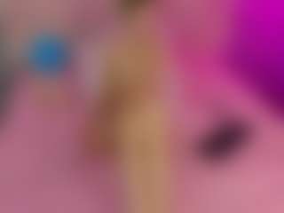 Akilla-Queen's Live Sex Cam Show