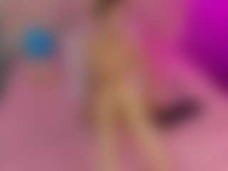 Akilla-Queen's Live Sex Cam Show