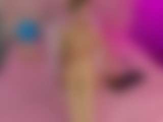 Akilla-Queen's Live Sex Cam Show
