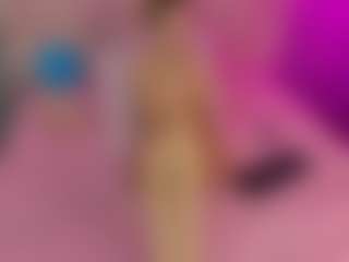 Akilla-Queen's Live Sex Cam Show
