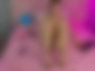 Akilla-Queen's Live Sex Cam Show