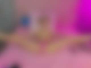 Akilla-Queen's Live Sex Cam Show