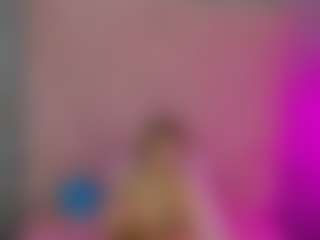 Akilla-Queen's Live Sex Cam Show