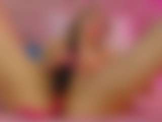 Akilla-Queen's Live Sex Cam Show