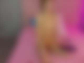 Akilla-Queen's Live Sex Cam Show