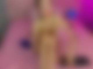 Akilla-Queen's Live Sex Cam Show
