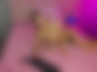 Akilla-Queen's Live Sex Cam Show