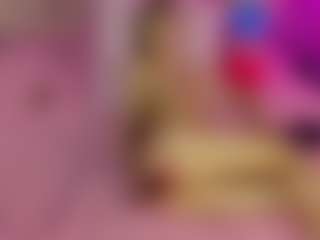 Live cam show with Akilla-Queen - Cute on SinfulBabes