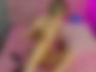 Live cam show with Akilla-Queen - Cute on AdultVida.com
